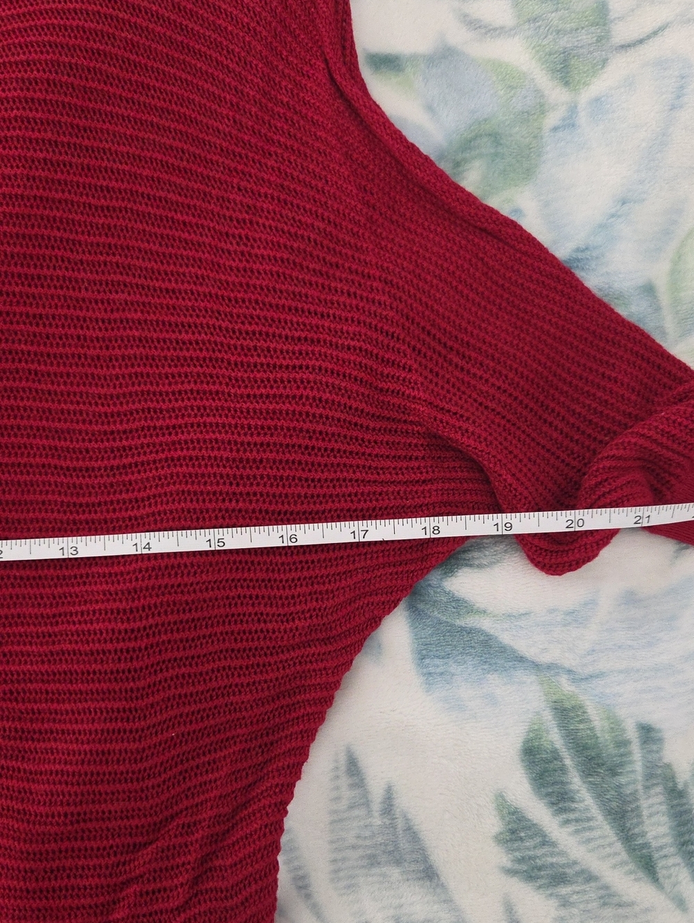 Express Short-Sleeve Sweater - Picture 7 of 8